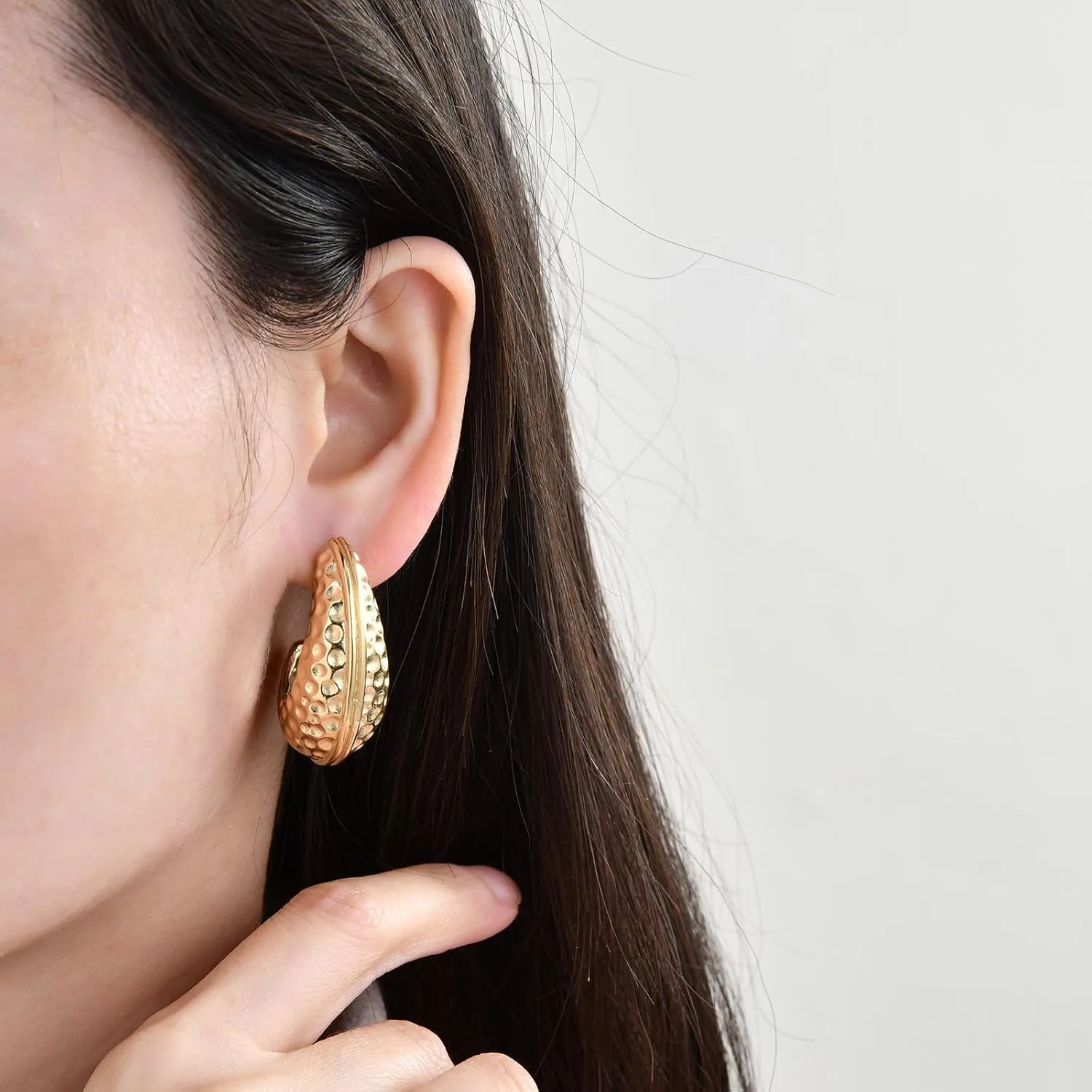 2 Pairs Stainless Steel Hoop Earring Set, Gold Plated Teardrop Waterdrop Hoop Huggie Earrings for Women