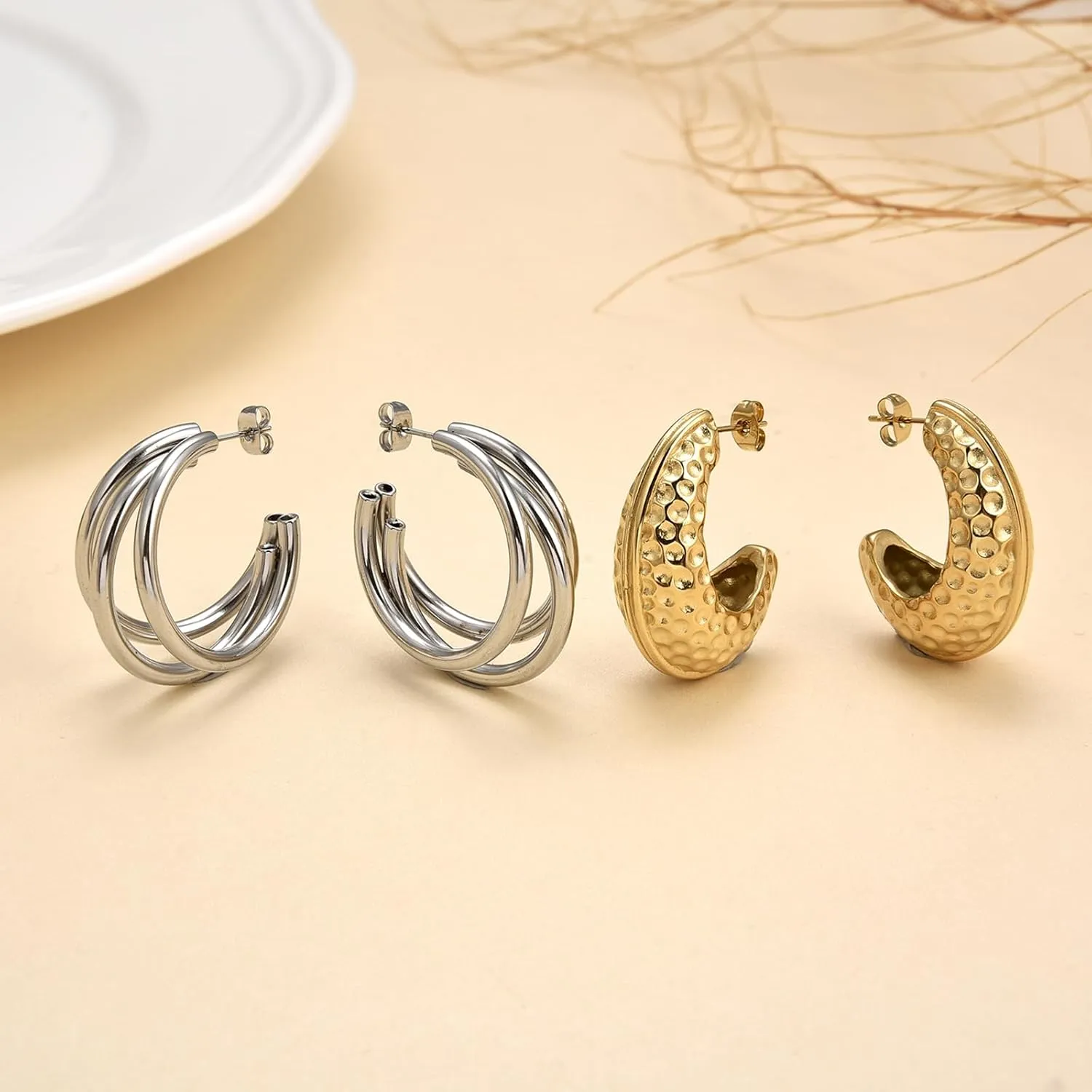 2 Pairs Stainless Steel Hoop Earring Set, Gold Plated Teardrop Waterdrop Hoop Huggie Earrings for Women