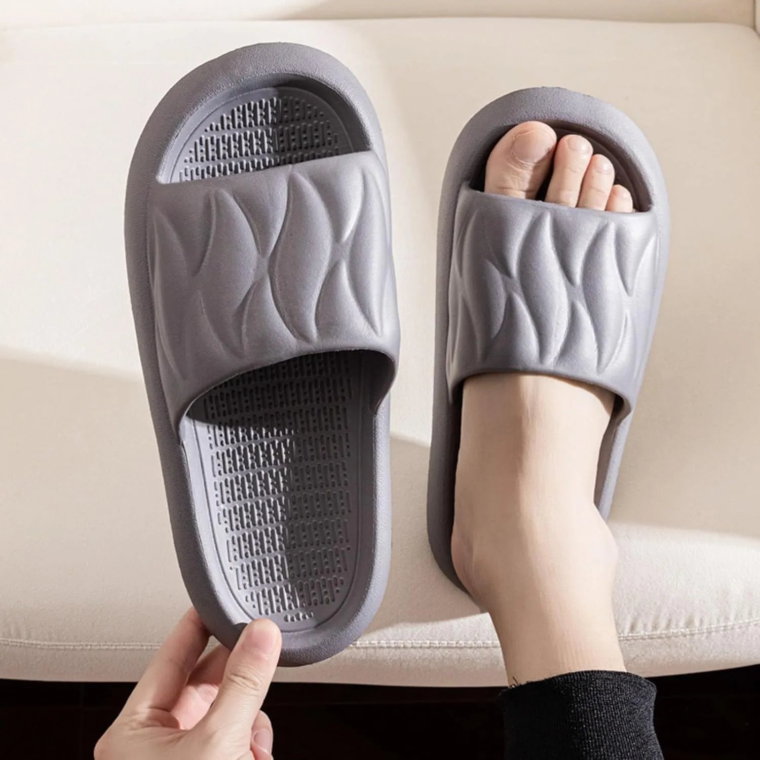 Bathroom Slippers Beach Slippers for Women Shower Shoes for Living Room Pool Beach Spa Public Showers