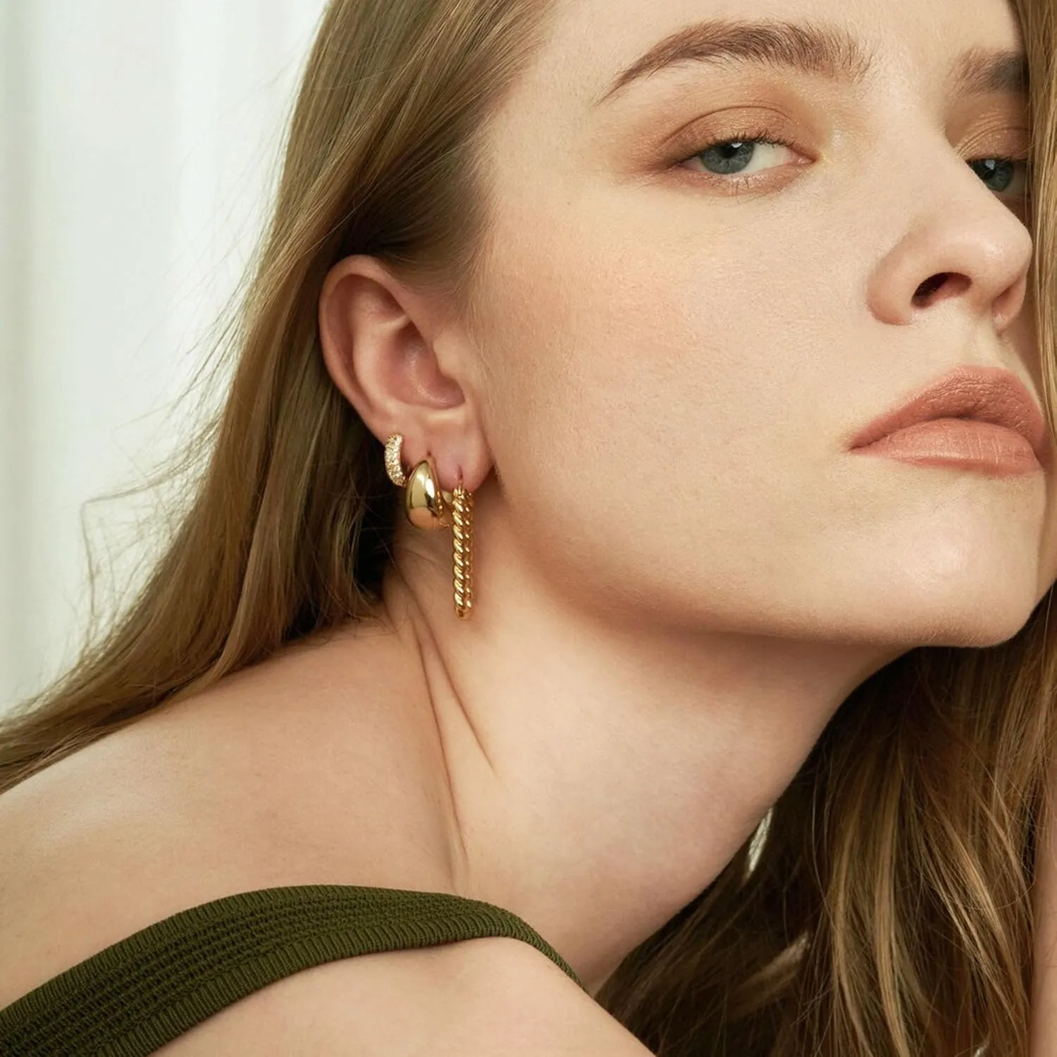 Chunky Gold Hoop Earrings for Women 18K Gold Plated Chunky Hoops Thick Hoop Earrings Trendy Earrings