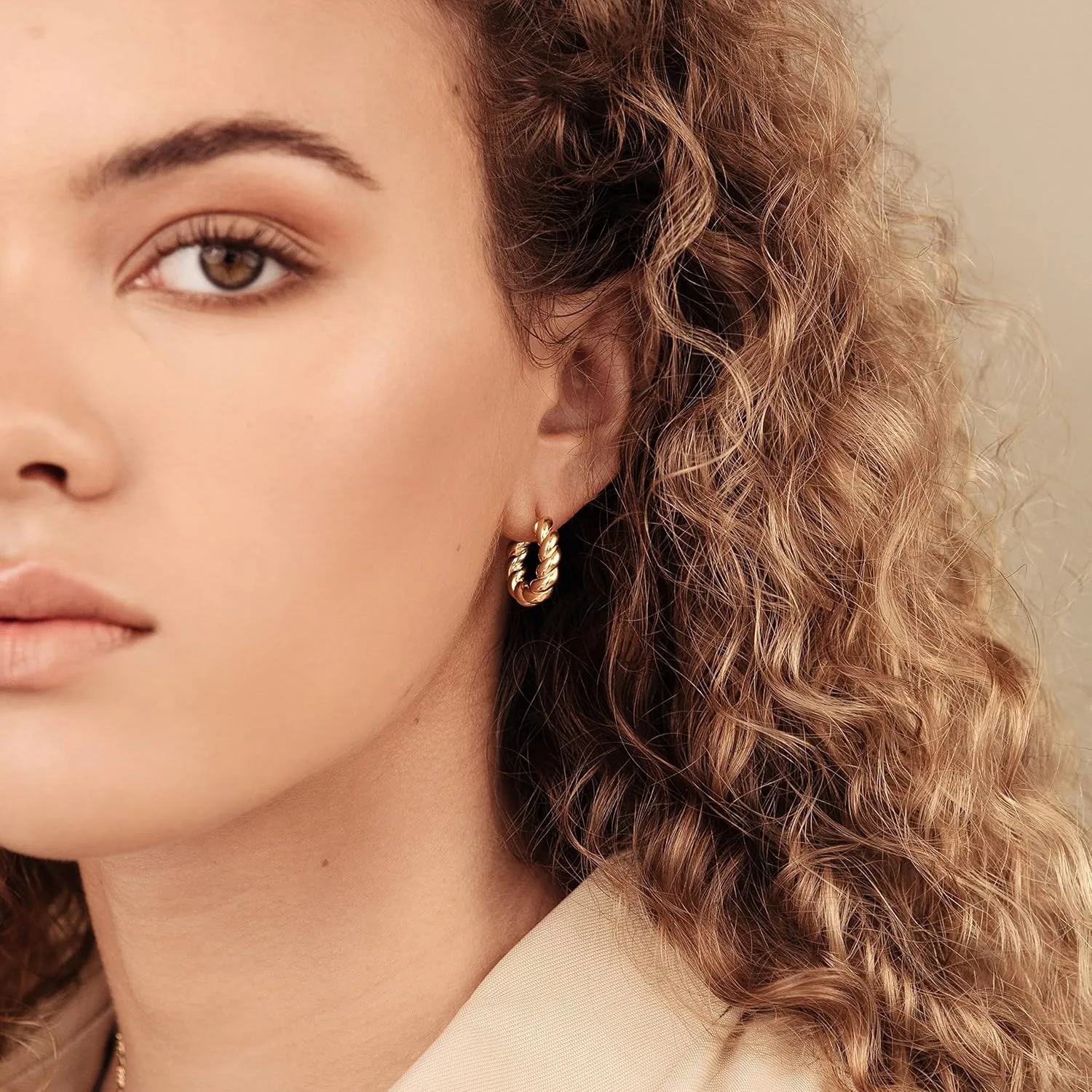 Chunky Gold Hoop Earrings for Women, Dainty Gold Hoops Earrings 14K Gold Plated Lightweight Teardrop Square Earrings Hypoallergenic Minimalist Drop Earrings for Women Trendy Gold Jewelry
