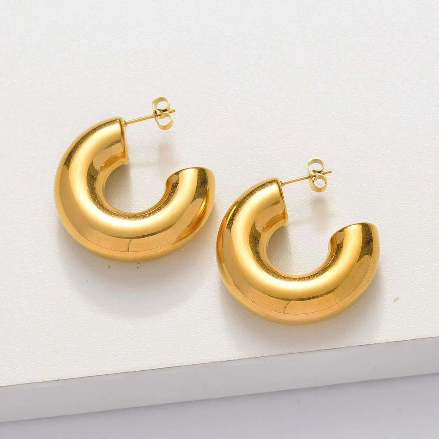 Chunky Gold Hoop Earrings for Women Trendy Brushed Gold Filled Hoop Earrings Big Thick Huggie Hoops Earrings Dainty Gold Jewelry Gift for Girls