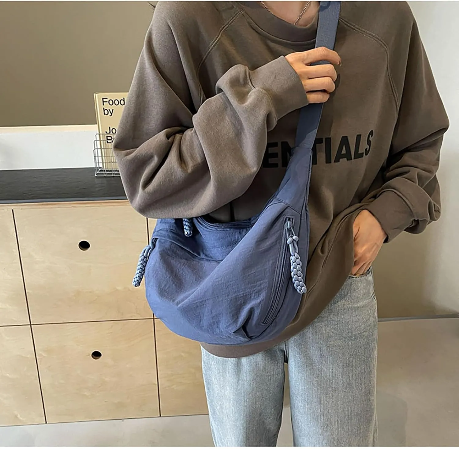 Crescent Shoulder Bag Nylon Crossbody Bag for Women Nylon Hobo Bags Slouchy Sling Purse Dumpling Bags