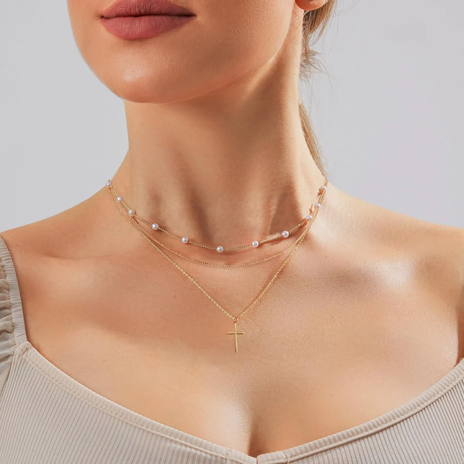 Cross Necklace for Women Gold/Silver Plated Layered Dainty Cross Chain Trendy Choker Satellite Charm Small Crucifix Pendant Gold/Silver Necklace Stackable Hypoallergenic Delicate Gift for Women