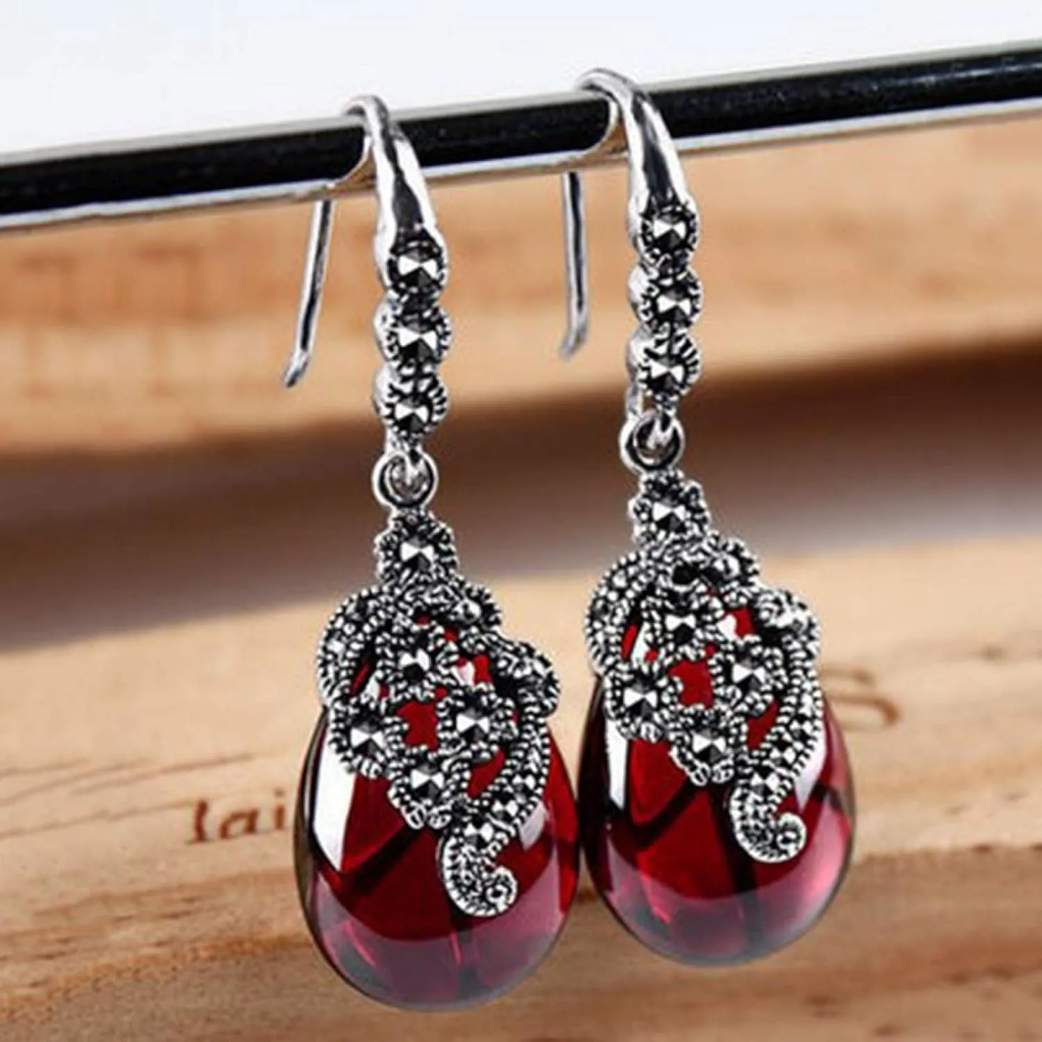 Earring Hoop Stud Drop & Dangle, Vintage Women Faux Emerald Ruby Water Drop Dangle Hook Earrings Jewelry Gift for Women Teen Girls Birthday Christmas Friends Gift