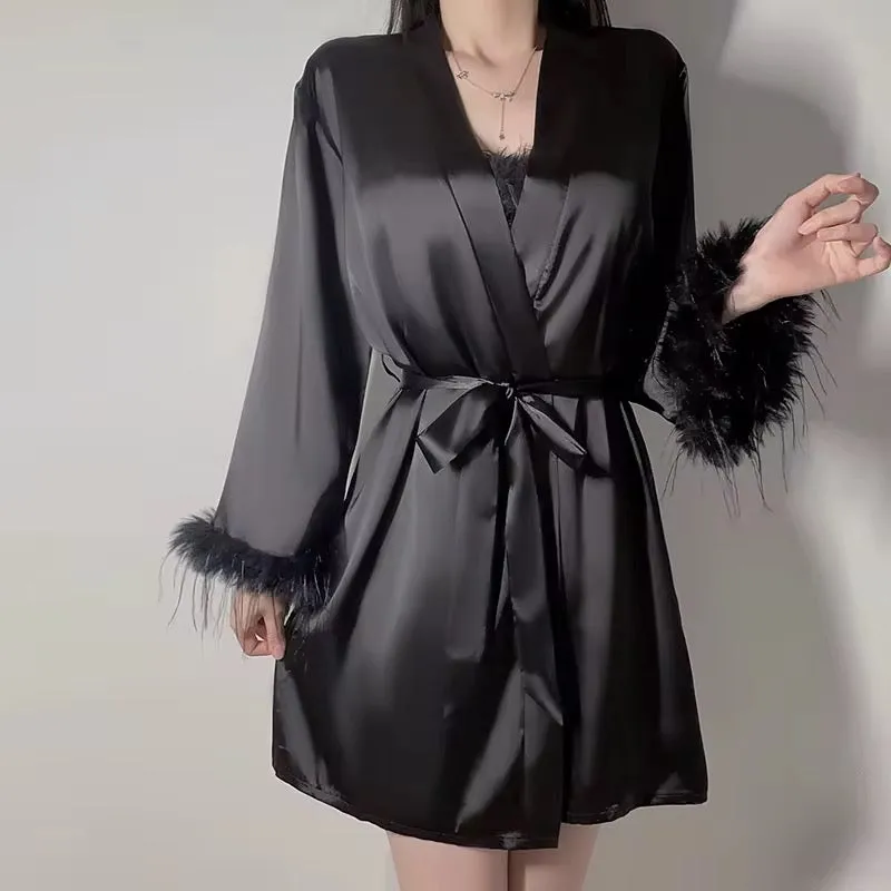 feather nightgown  ثوب النوم الريش