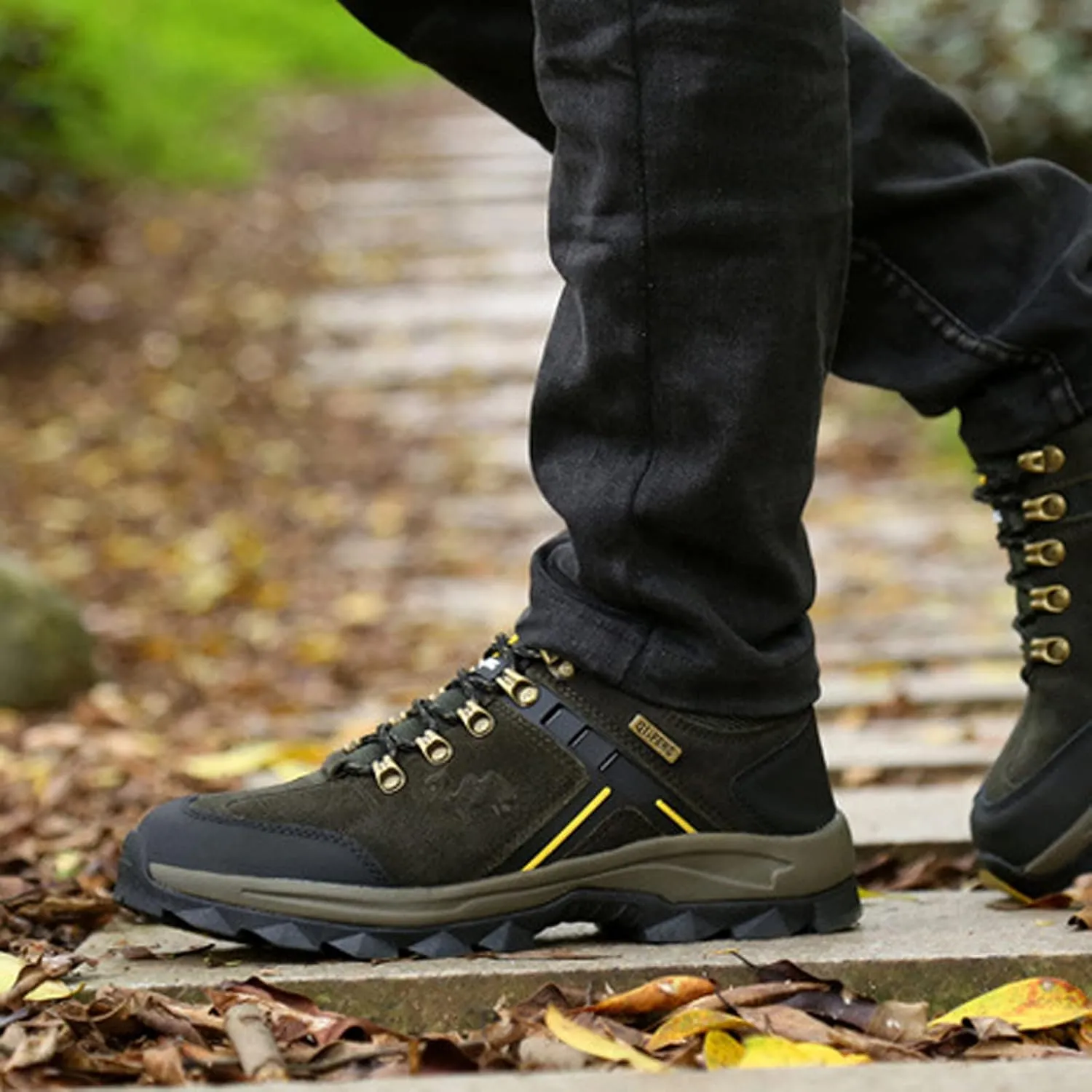 Hiking Boots Mens Trekking Shoes Walking Lightweight Outdoor Mountain Low-top Trainers Lace up Sneakers