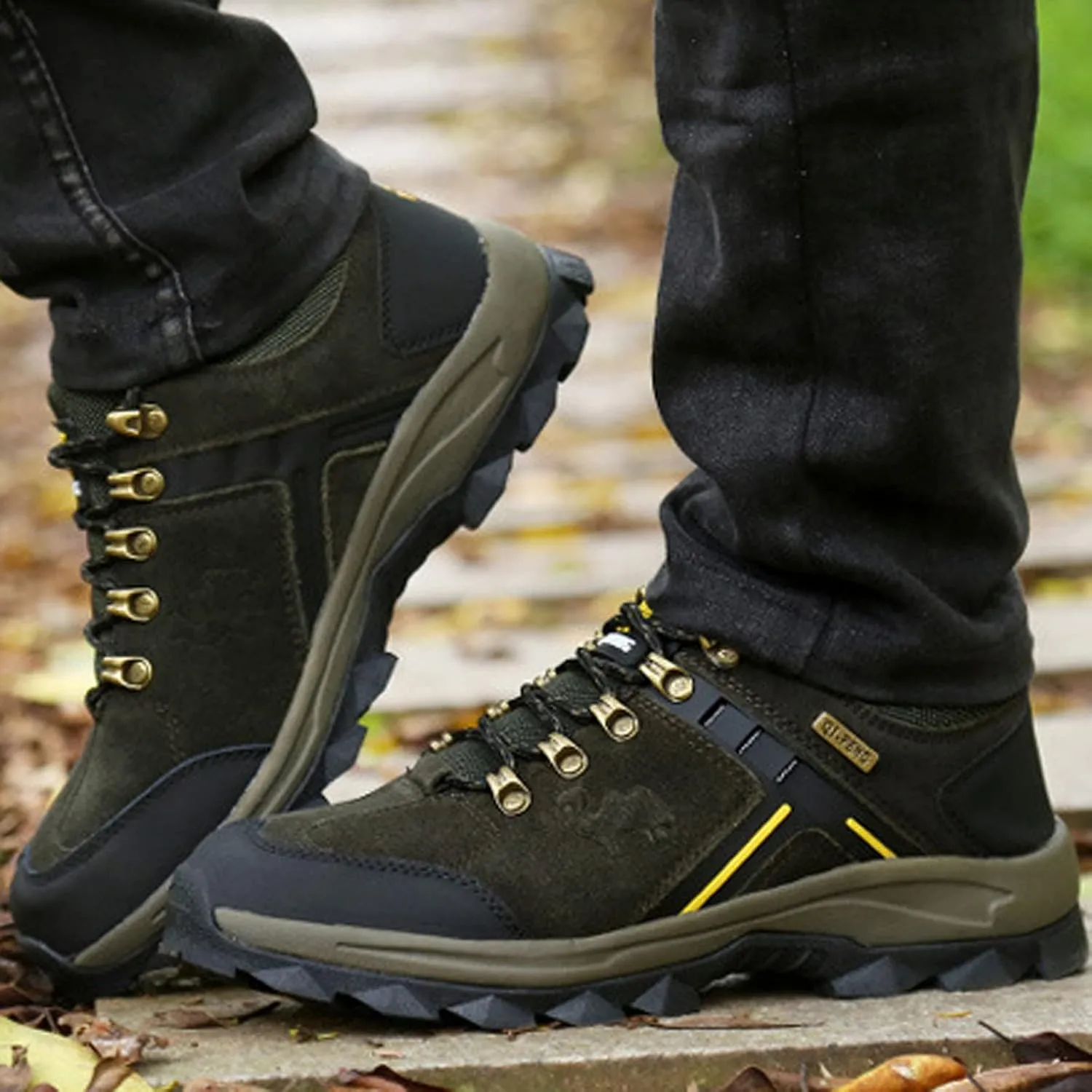 Hiking Boots Mens Trekking Shoes Walking Lightweight Outdoor Mountain Low-top Trainers Lace up Sneakers