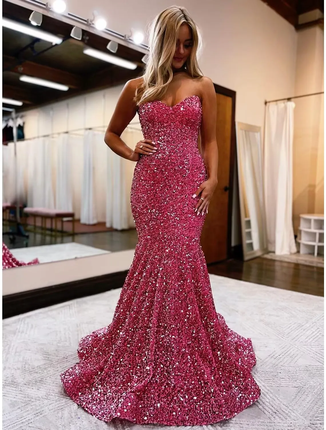 Luolandi Mermaid / Trumpet Prom Dresses Sparkle & Shine Dress Formal Sweep / Brush Train Sleeveless Sweetheart Sequined Backless