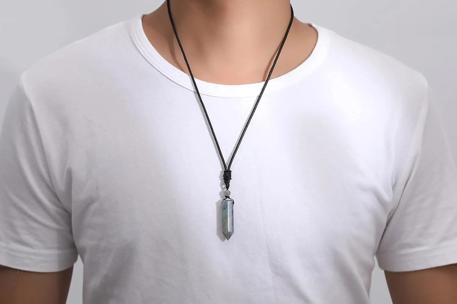 MAIBAOTA Labradorite Necklaces for Men Women Natural Crysal Stone Pendant Necklace Adjustable Rope Point Necklace Reiki Spiritual Gemstone Men Necklace Jewelry