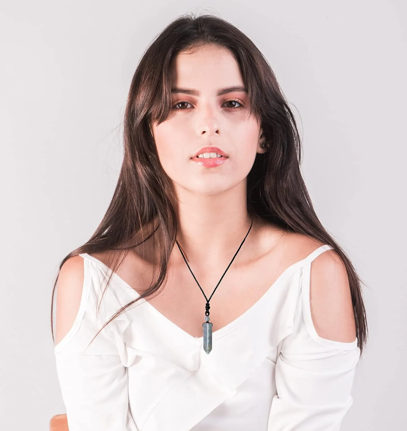 MAIBAOTA Labradorite Necklaces for Men Women Natural Crysal Stone Pendant Necklace Adjustable Rope Point Necklace Reiki Spiritual Gemstone Men Necklace Jewelry