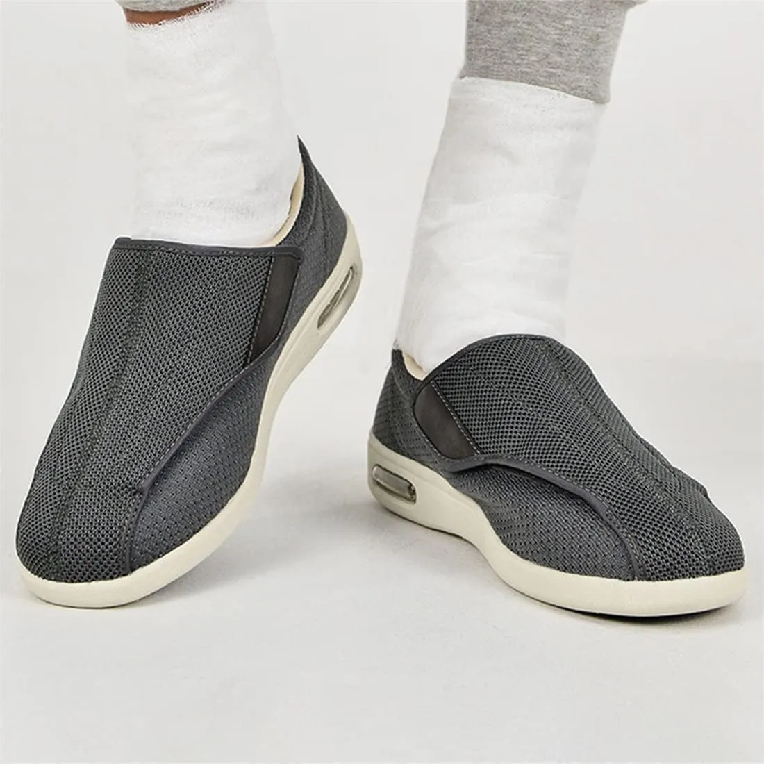 Men's Diabetic Shoes Comfortable Casual Orthopedic Shoes Lightweight Seniors Edema Sneakers Breathable Walking Trainers