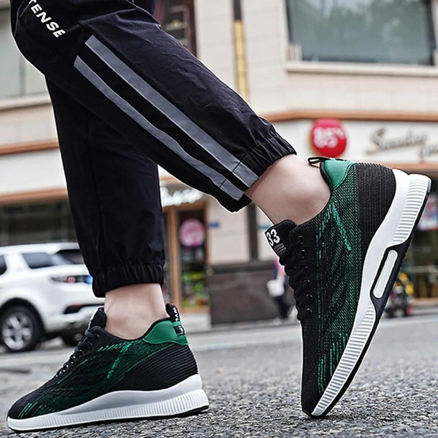 Men's Sneakers Lightweight Breathable Sports Shoes Casual Mesh Trainers with Hidden Lift Technology Stylish
