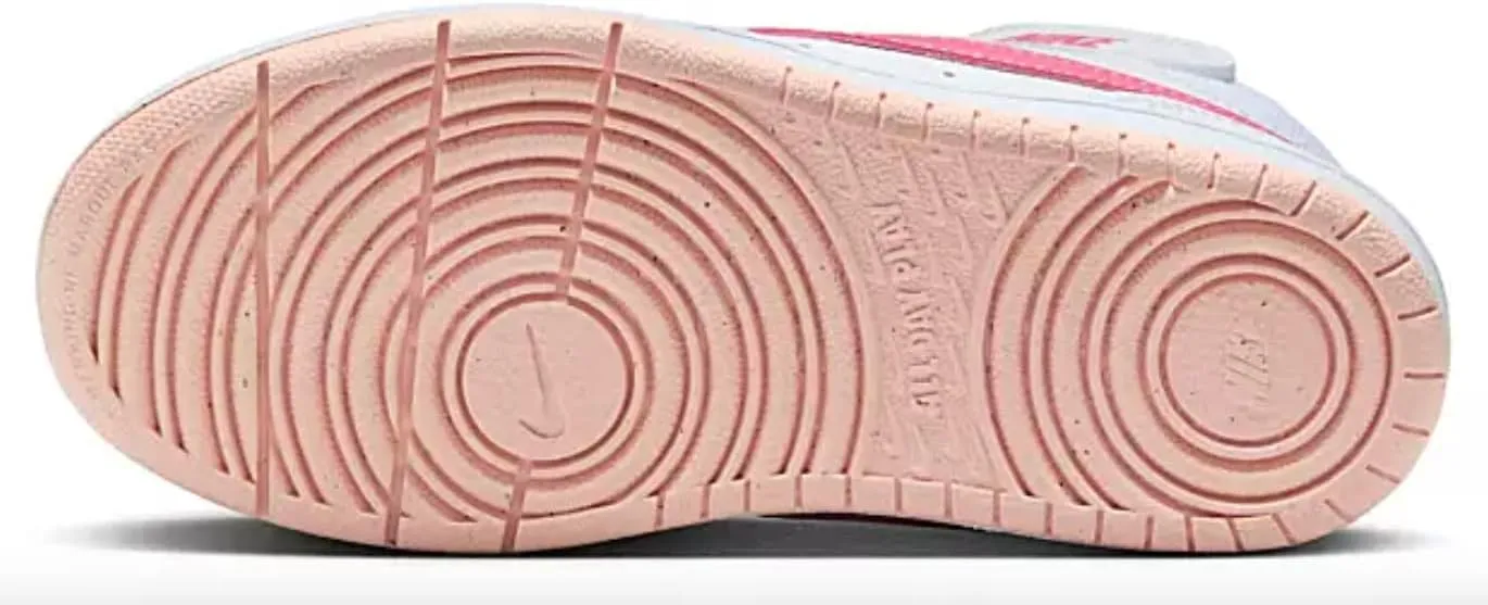 NIKE Boy's Sneaker
