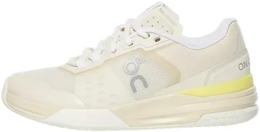 On Women's The Roger Advantage Pro Sneaker