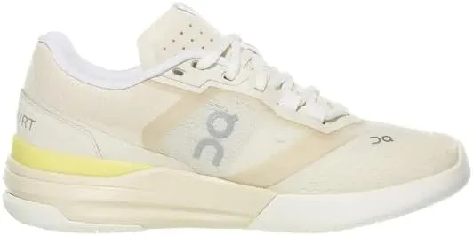 On Women's The Roger Advantage Pro Sneaker