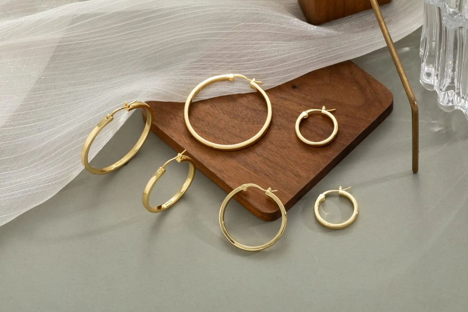 PABBEU Sterling Silver Hoop Earrings, 3 Pair Lightweight Small & Medium Silver Hoop Earrings, Hypoallergenic 20mm & 30mm