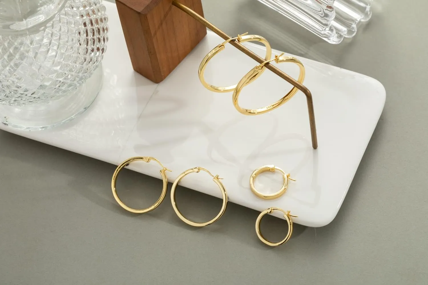 PABBEU Sterling Silver Hoop Earrings, 3 Pair Lightweight Small & Medium Silver Hoop Earrings, Hypoallergenic 20mm & 30mm