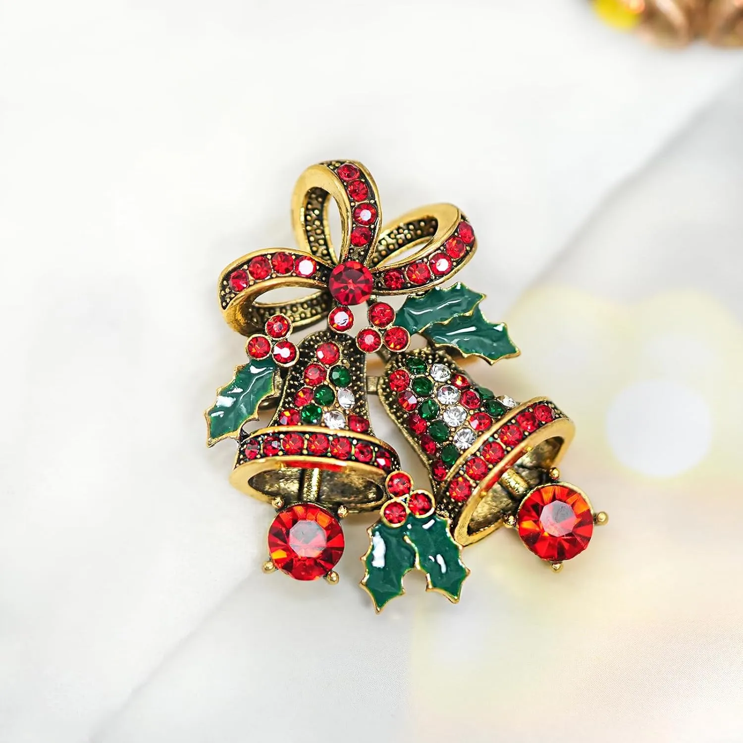 Ronglry Christmas Pins and Brooches for Women Rhinestone Crystal Christmas Pins for Women Christmas Tree/Santa Claus/Bell/Snowflakes Christmas Brooch Pins Christmas Jewelry Accessories Decoration Gift