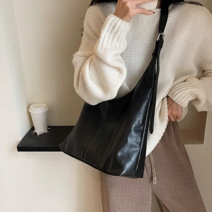 Slouchy Shoulder Bag for Women Half Moon Slouchy Purse Bag Trending Purses Hobo Crossbody Bags for Working College (Black)
