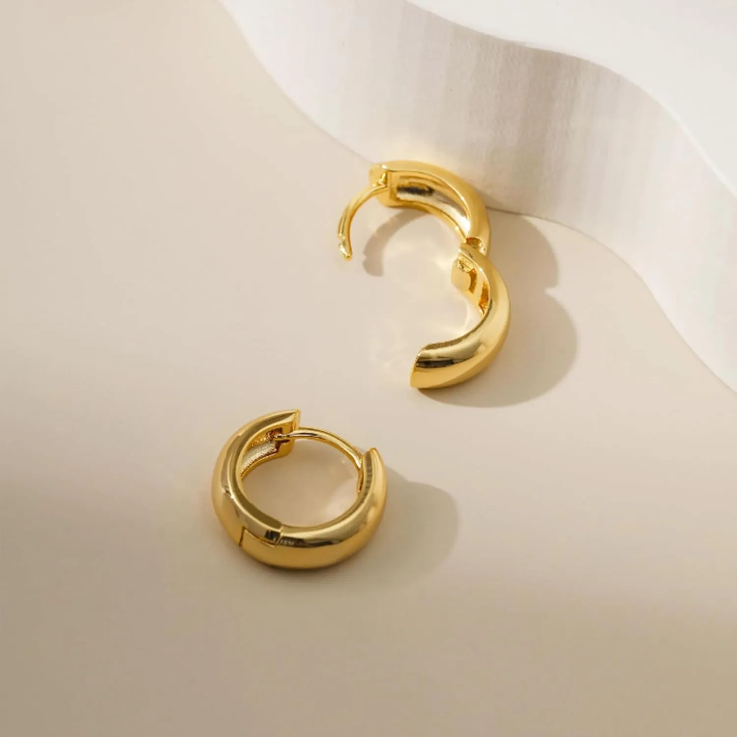 Small Dainty Gold Hoop Earrings for Women 18K Gold Plated Hoops Hypoallergenic Hoop Earrings