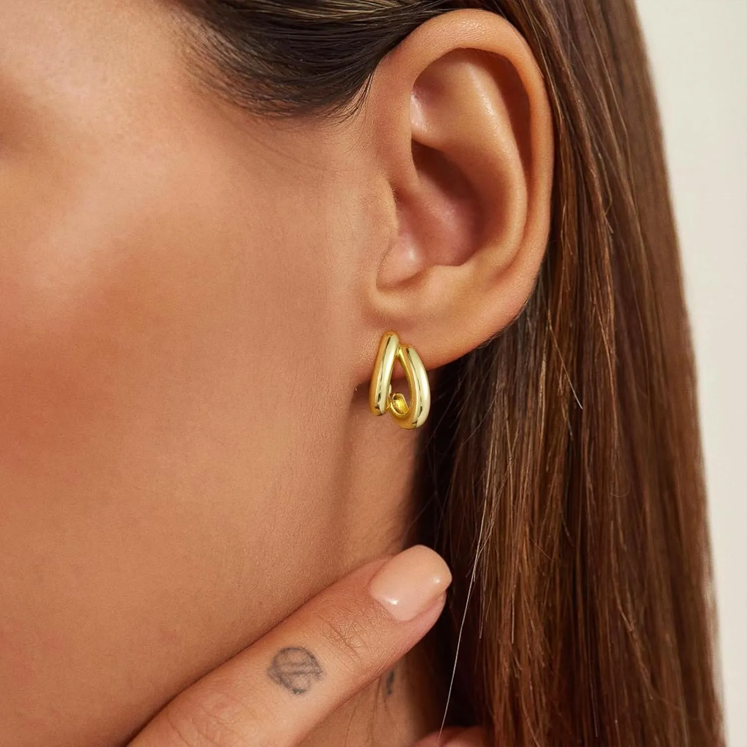 Small Gold Huggie Hoops Earrings Set for Women, Trendy 14k Gold Plated Stack Hoop Earrings Sets Hypoallergenic Open Hoops Earrings for Women Jewelry Twisted Zircon Gifts for Women