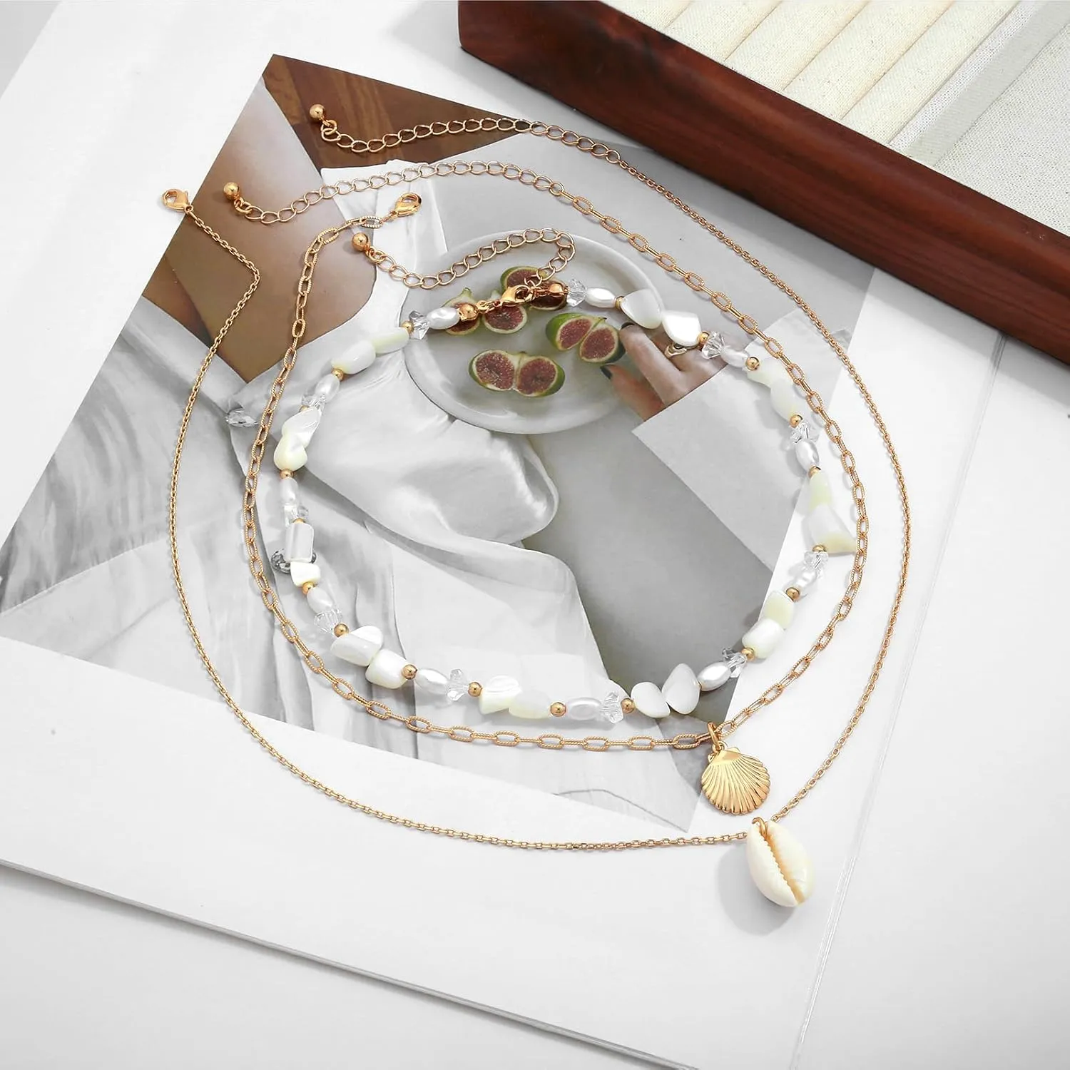 Summer Charms Necklace for Women Conch Seashell Starfish Pendant Choker Necklace Fashion Boho Beach Ocean Jewelry
