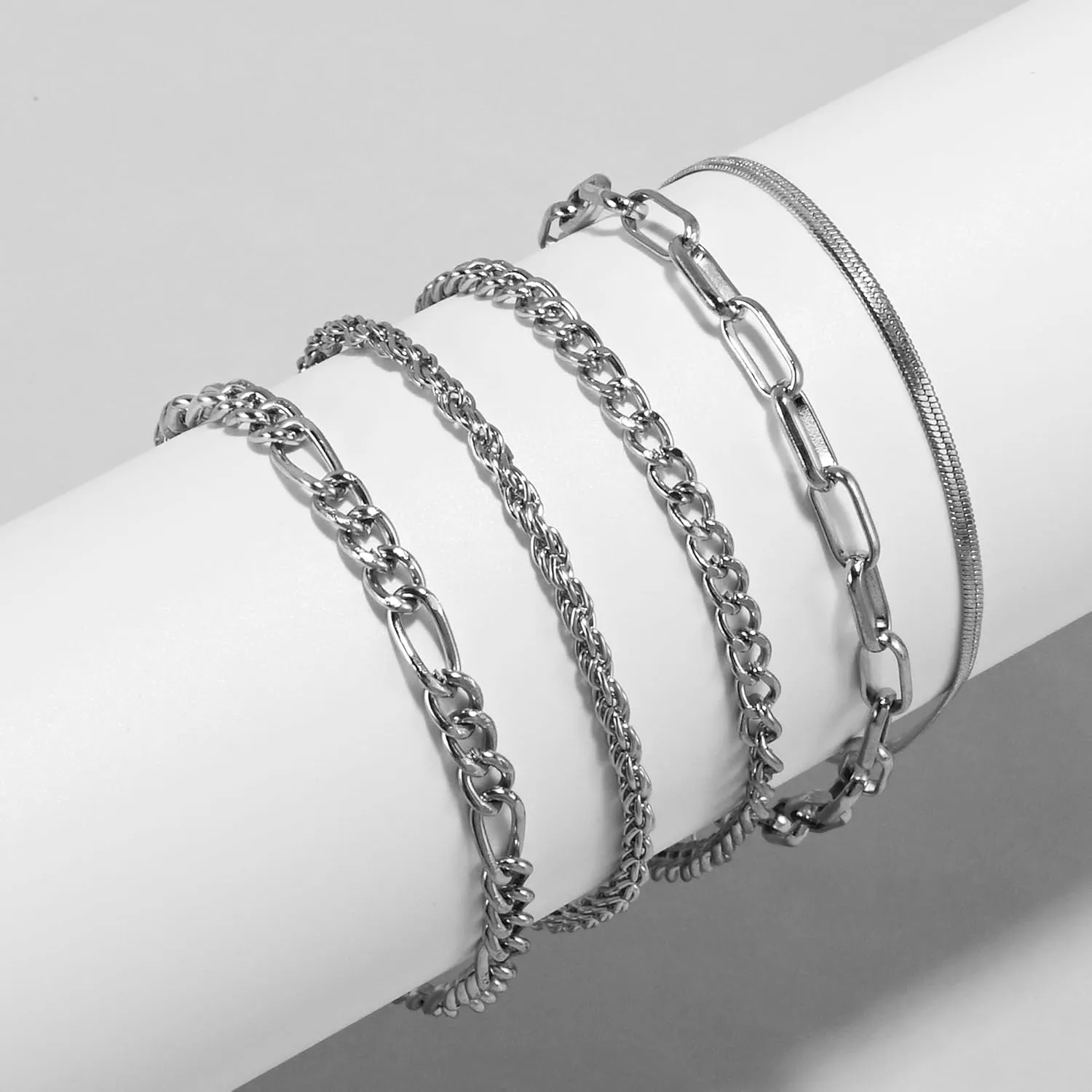 VIBILIA Silver Chain Bracelet Sets for Women Silver Plated Dainty Twist Link Paperclip Bracelets Stackable Adjustable Layered Metal Bracelet Fashion Jewelry