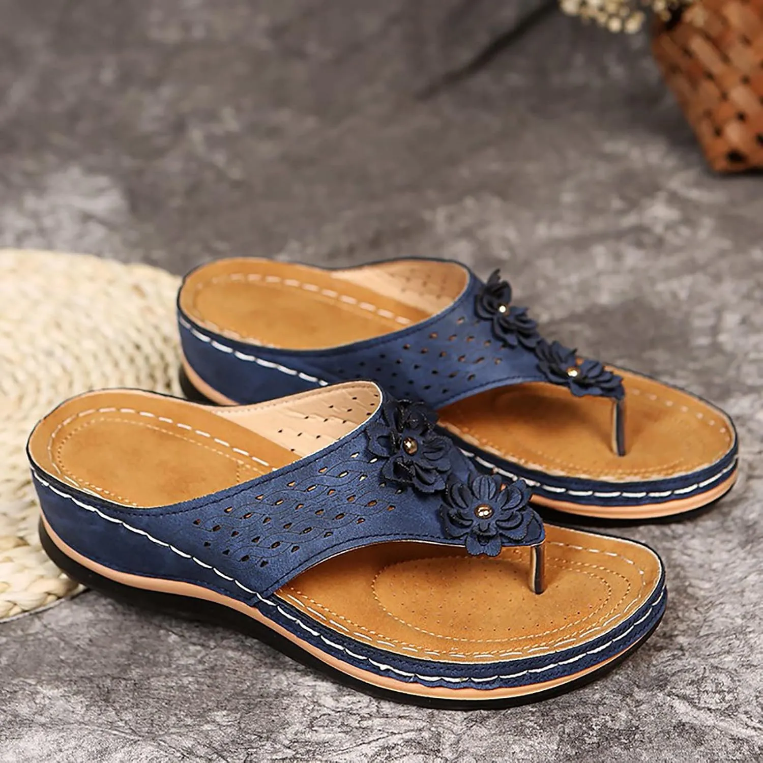 Womens Orthopedic Sandals with Arch Support Walking Shoes Comfortable Plantar Fasciitis Relief Adjustable Thick Sole Summer Beach Casual Outdoor Slides