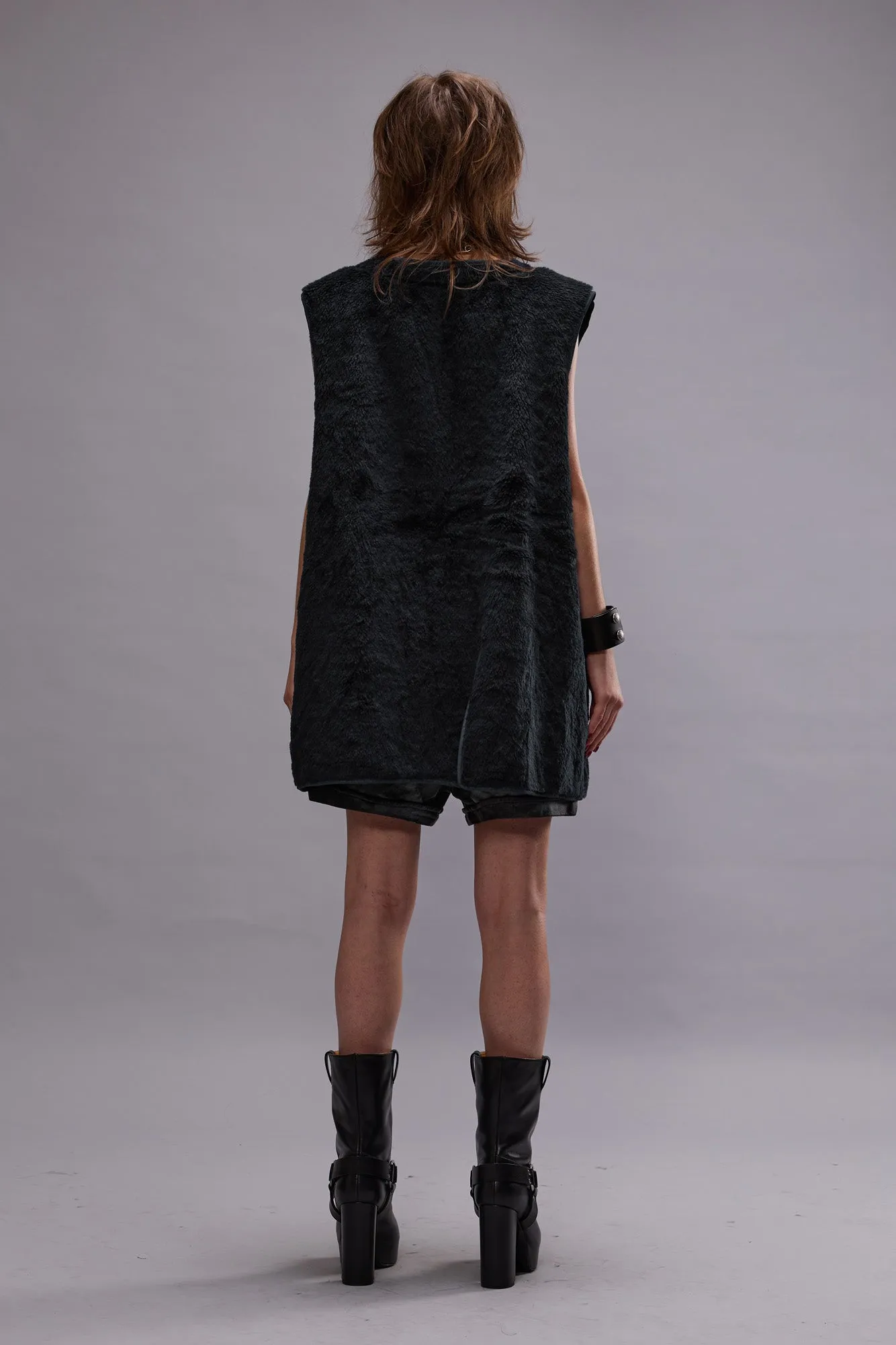 ZIPPERED FUR VEST - MIDNIGHT