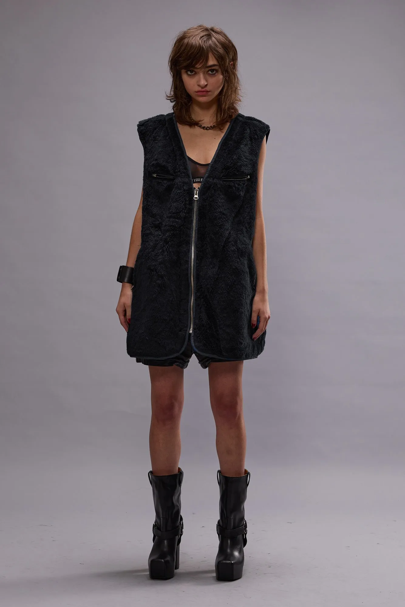 ZIPPERED FUR VEST - MIDNIGHT