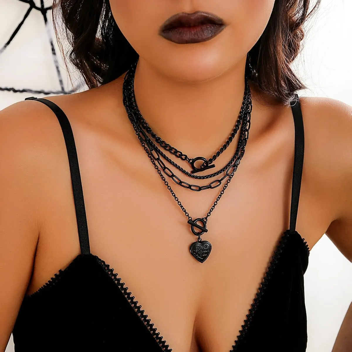 ZMANYIJEW 4pcs Layered Gold Necklaces for Women,Chunky Gold Necklace Herringbone Paperclip Chain Necklace for Women Teen Girls Retro Coin Medallion Pendant Necklaces for Mother's Day